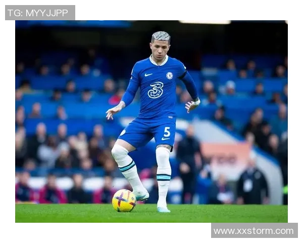 欧联杯精彩对决切尔西逆转那不勒斯全场沸腾瞬间回顾与分析 欧联杯精彩对决切尔西逆转那不勒斯全场沸腾瞬间回顾与分析