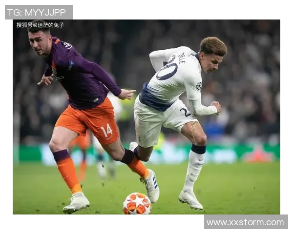 中超精彩对决曼城与巴黎圣日耳曼战成平局乌龙球引发全场热烈反响