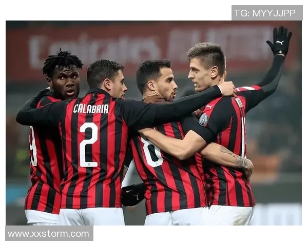 AC米兰友谊赛大胜里昂三球零封全场精彩瞬间回顾 AC米兰友谊赛大胜里昂三球零封全场精彩瞬间回顾